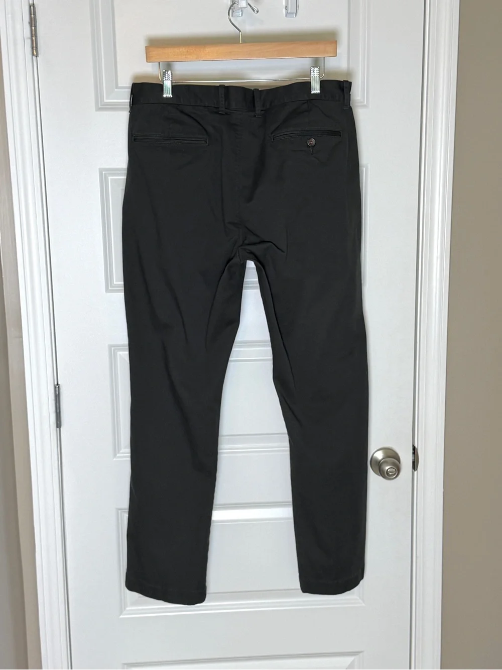 Men's J Crew Flex Chinos, Black, Straight Fit, Actual Size 33 X 30